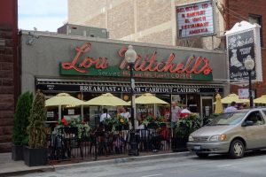 Lou Mitchell 's